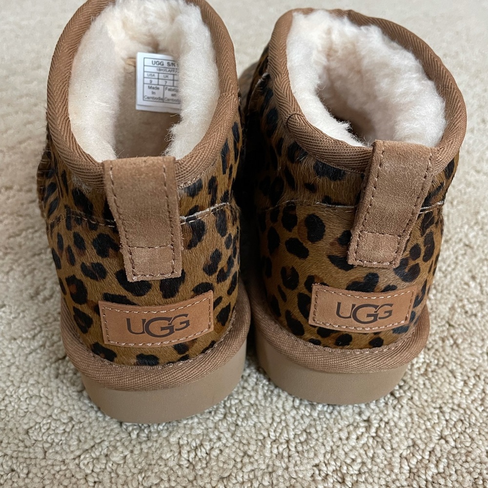 UGG classic ultra mini leopard print. BRAND NEW